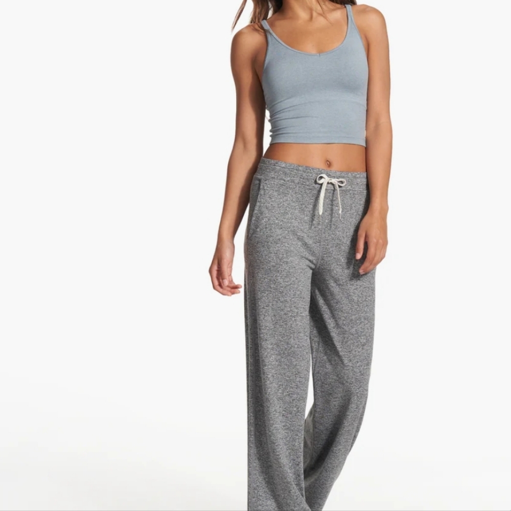 Vuori Women's Gray Wide-Leg Joggers
